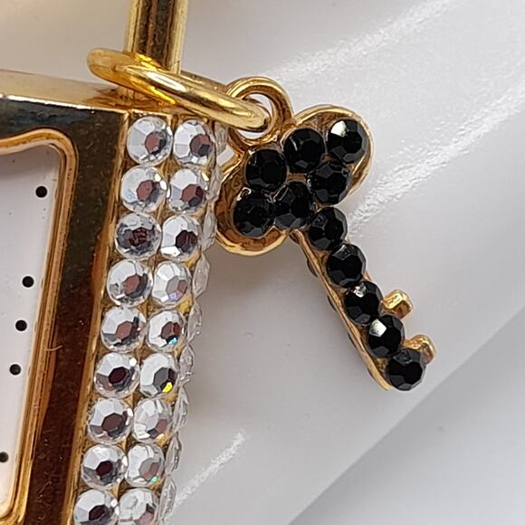 Vintage Timex Rhinestone Lock Style Watch, Needs Battery, Japan Mt, Quartz - Picture 6 of 10